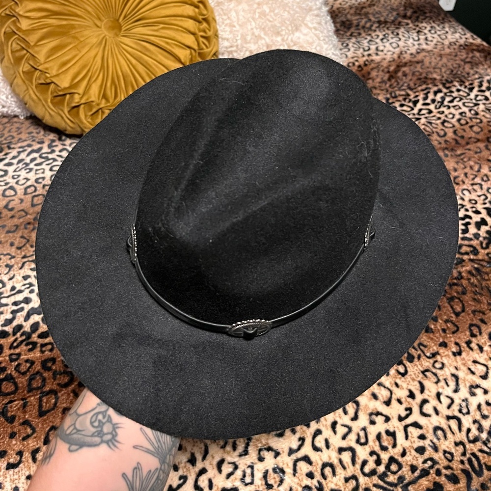 Black floppy hat with concho “hat belt” - Picture 3 of 3